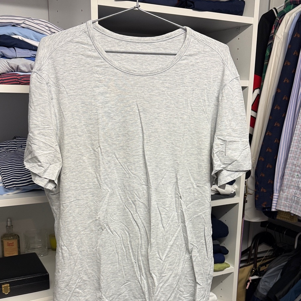 Lululemon Men’s T-Shirt Size XL